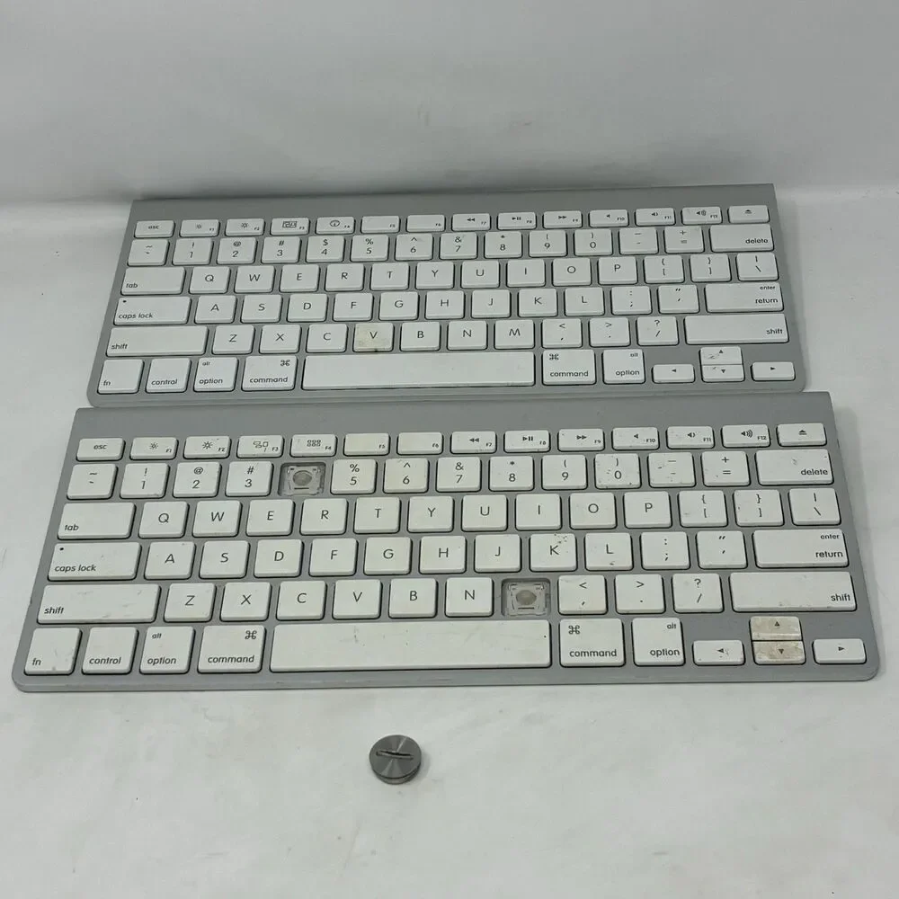 2x OEM APPLE A1314 Wireless Keyboards - BOTH FOR PARTS/REPAIR, AS IS